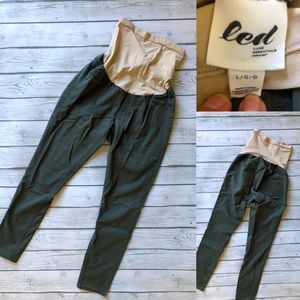 A Pea in the Pod Maternity Pants